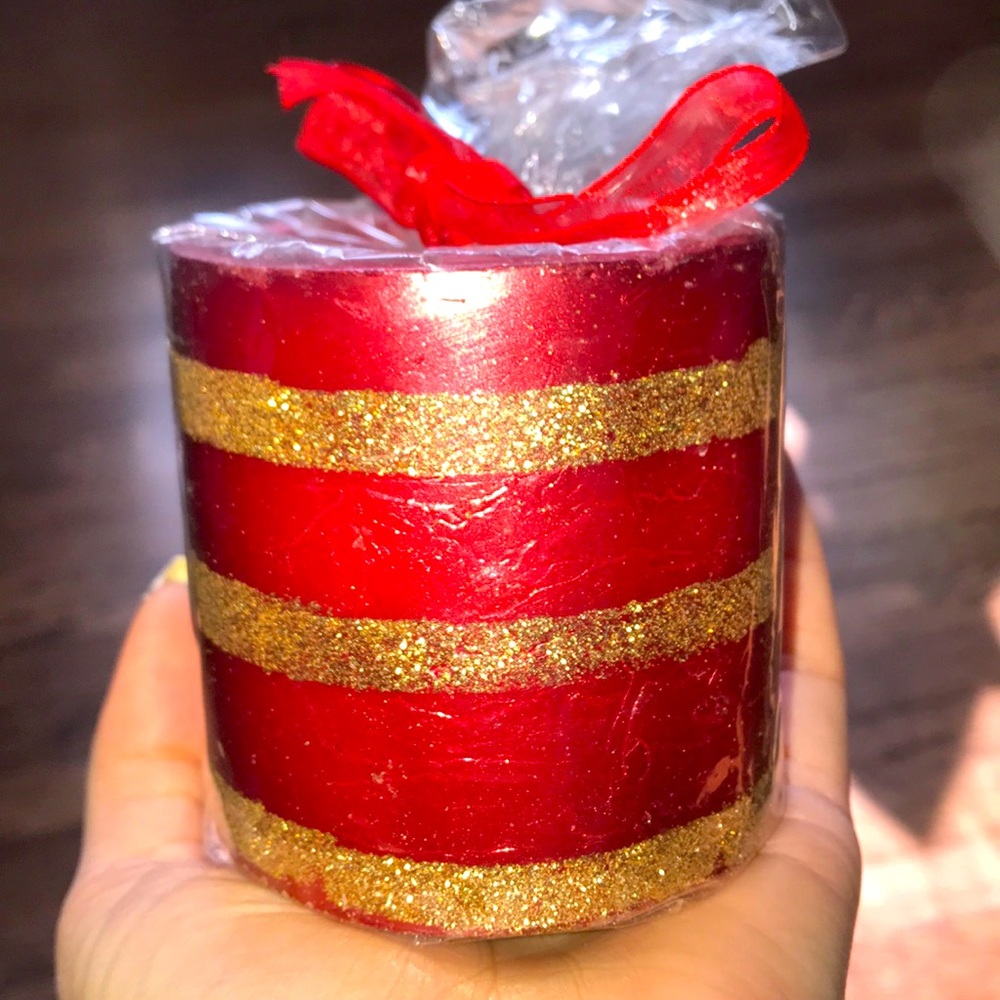 NWT Red&Gold Pillar Candle
